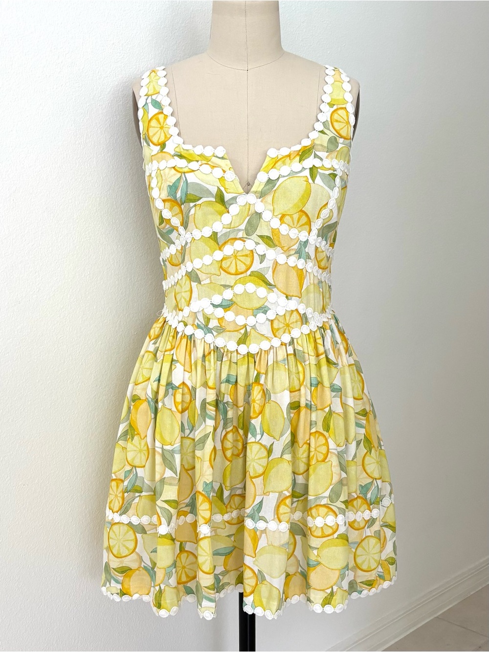 Avec Les Filles Lemon Print Fit & Flare Mini Dress NWT White Round Trim 12